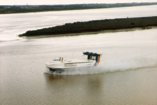 Illustration for article titled An Illustrated History of the Hovercraft